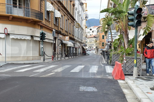 Sanremo: un nuovo semaforo in via Feraldi all'altezza di via Palazzo, la proposta del nostro lettore Sergio Binello