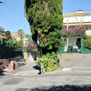 Omicidio di via Hope a Sanremo, la lite, le telecamere e i graffi sul corpo: così le indagini si sono concentrate sul figlio di Lorella Capano