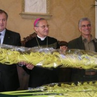 Ventimiglia: domenica prossima per la domenica delle palme l'appuntamento 'Colori di Primavera' Ventimiglia: domenica prossima per la domenica delle palme l'appuntamento 'Colori di Primavera'
