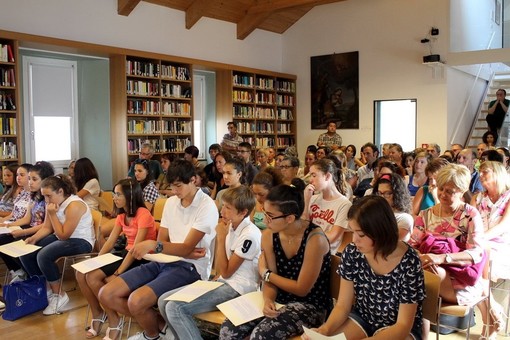 Ventimiglia: sala della Biblioteca Aprosiana gremita per il Premio Letterario dei Ragazzi 2015
