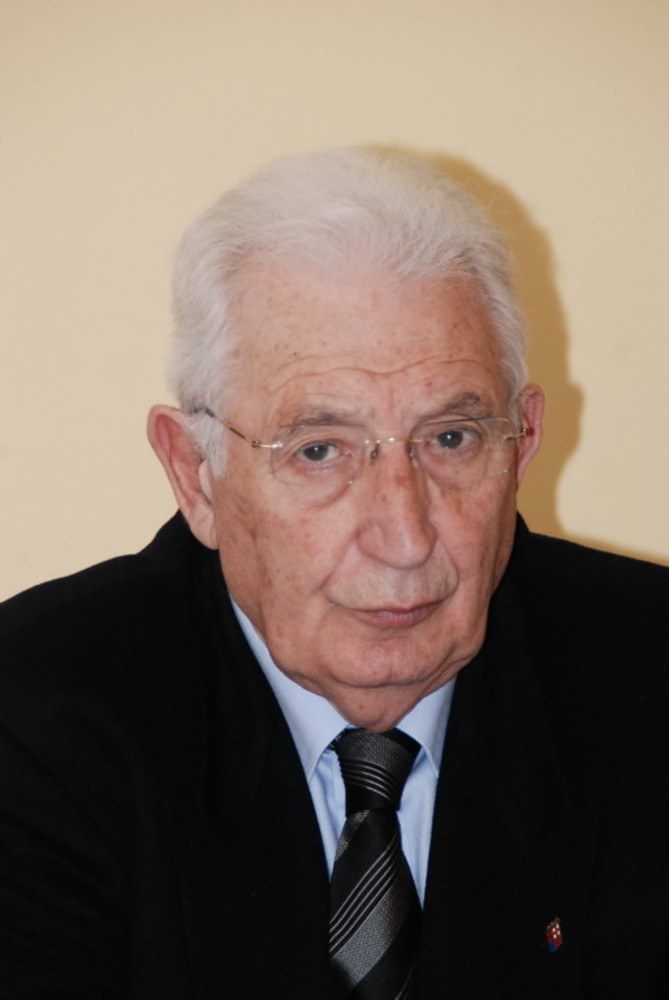 Ospedaletti: secondo incendio in via Degli Ulivi, il Sindaco Crespi "Metteremo una telecamera in zona!" Ospedaletti: secondo incendio in via Degli Ulivi, il Sindaco Crespi "Metteremo una telecamera in zona!"