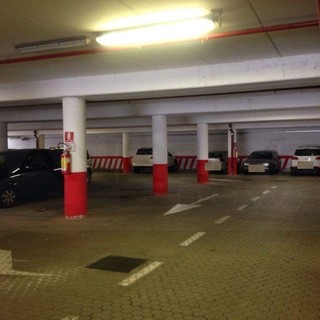 Bordighera: polemica per la penuria di posti auto ma quasi sempre il parcheggio del tennis è vuoto (Foto) Bordighera: polemica per la penuria di posti auto ma quasi sempre il parcheggio del tennis è vuoto (Foto)