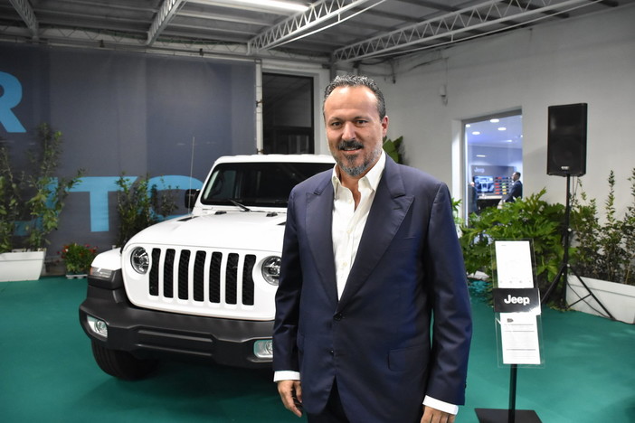 Sanremo: quando la Jeep profuma di politica a Casa Zoccarato, le curiose curiosità Sanremo: quando la Jeep profuma di politica a Casa Zoccarato, le curiose curiosità