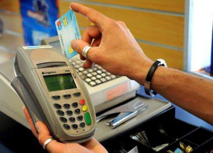 Pagamenti con il Pos: associazioni di categoria e commercianti imperiesi chiedono la rimozione dei costi fissi Pagamenti con il Pos: associazioni di categoria e commercianti imperiesi chiedono la rimozione dei costi fissi
