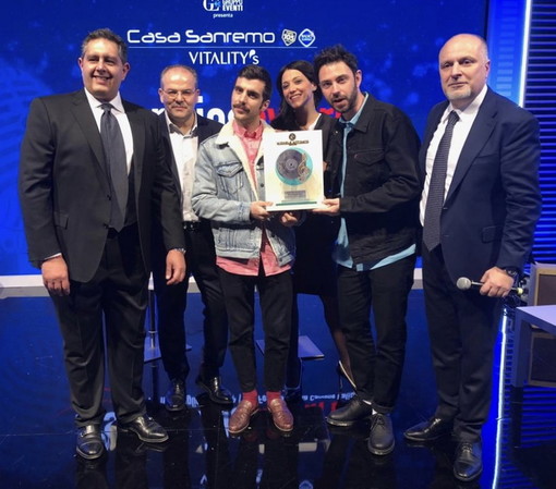 Sanremo: agli Ex-Otago il premio ‘Soundies award’ della Regione, realizzato da Michele Affidato