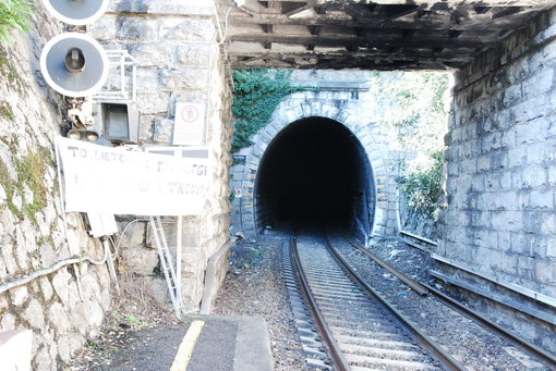 Chiusura ferrovia Ventimiglia-Cuneo: dall'Associazione Biancheri, un appello ai liguri e piemontesi oggi a Pontida Chiusura ferrovia Ventimiglia-Cuneo: dall'Associazione Biancheri, un appello ai liguri e piemontesi oggi a Pontida