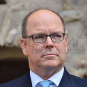 Esplosione a Monaco, Alberto II rientra d’urgenza dalla Germania: “Il Principato resterà unito contro la violenza” Esplosione a Monaco, Alberto II rientra d’urgenza dalla Germania: “Il Principato resterà unito contro la violenza”
