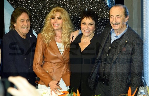 #Sanremo2020: Morgan, Albano, Ricchi e Poveri, Bobby Solo e tanti altri oggi in giro per la città, le foto di Tonino Bonomo #Sanremo2020: Morgan, Albano, Ricchi e Poveri, Bobby Solo e tanti altri oggi in giro per la città, le foto di Tonino Bonomo