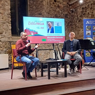 Sanremo: buona partecipazione al Forte di Santa Tecla per la presentazione del libro di Alessandro Carassale Sanremo: buona partecipazione al Forte di Santa Tecla per la presentazione del libro di Alessandro Carassale
