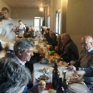 Cesio: quest'oggi alla presenza del Sindaco Fabio Natta il tradizionale ‘Pasto del Giovedì Santo’ Cesio: quest'oggi alla presenza del Sindaco Fabio Natta il tradizionale ‘Pasto del Giovedì Santo’