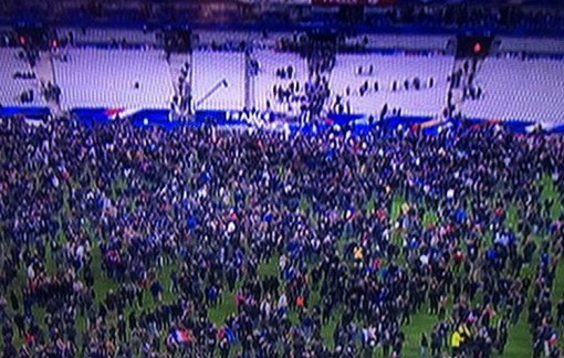 Attentati a Parigi: due imperiesi allo Stade de France. "Le esplosioni... Poi abbiamo visto portare via Hollande" Attentati a Parigi: due imperiesi allo Stade de France. "Le esplosioni... Poi abbiamo visto portare via Hollande"