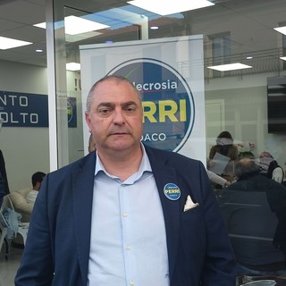 Biasi riconfermato sindaco di Vallecrosia, Perri: “I cittadini ci hanno tradito" (Foto e video)