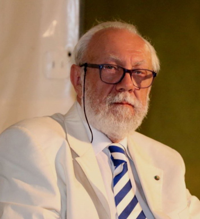 Il professor Pier Franco Quaglieni ospite del convegno 'La Biblioteca del Liceo Classico Edmondo De Amicis' alla  Biblioteca civica di Imperia