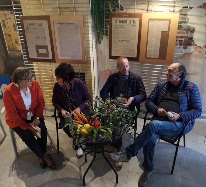 Sanremo: presentato oggi sulla piazzetta dei diritti il nuovo libro di Renato Bergonzi (Foto)