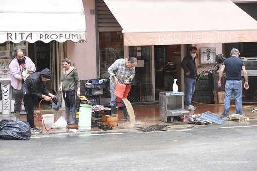 Ventimiglia: danni dall'alluvione dell'ottobre scorso, Confesercenti vicina alle imprese per chiedere i rimborsi Ventimiglia: danni dall'alluvione dell'ottobre scorso, Confesercenti vicina alle imprese per chiedere i rimborsi