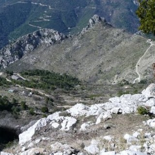 Controlli militari di altri tempi alla frontiera di Ponente con la Francia. Il racconto ti Pierluigi Casalino
