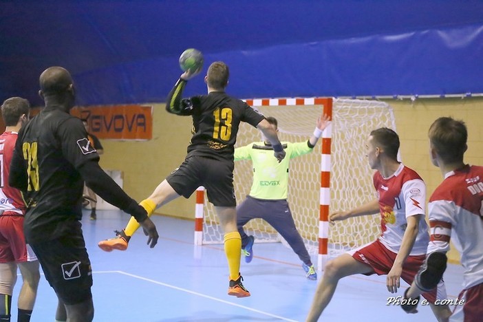 Impegno scivoloso questa sera per la Pallamano Ventimiglia contro il Riviera Handball