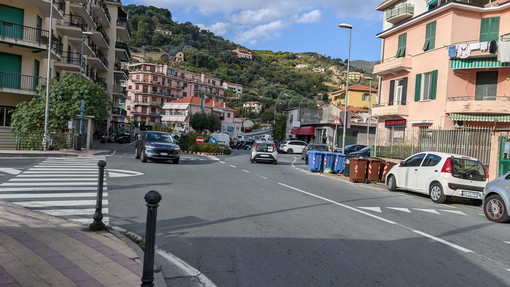 Sanremo: scarsa illuminazione in via Pietro Agosti al Borgo, Fratelli d'Italia &quot;Serve un intervento&quot;