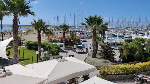 Grande Successo per i 'Summer Drink' di D-Marin Italia con aperitivi esclusivi accompagnati da musica dal vivo Grande Successo per i 'Summer Drink' di D-Marin Italia con aperitivi esclusivi accompagnati da musica dal vivo