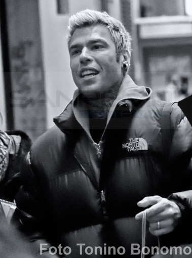 Codacons, dopo la denuncia a Blanco i ringraziamenti a Fedez: "La sua 'canzone' ci è piaciuta" Codacons, dopo la denuncia a Blanco i ringraziamenti a Fedez: "La sua 'canzone' ci è piaciuta"