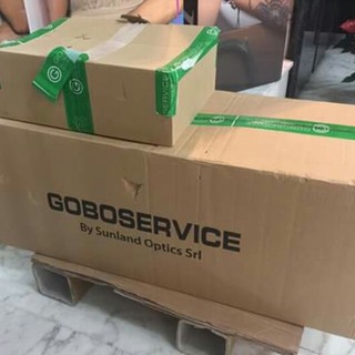Il proiettore arrivato oggi Il proiettore arrivato oggi