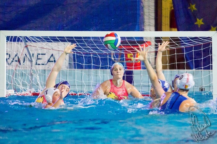 Una fase della finalissima scudetto tra Rari Nantes e Plebiscito Padova (17 maggio 2015 a Imperia). Una fase della finalissima scudetto tra Rari Nantes e Plebiscito Padova (17 maggio 2015 a Imperia).