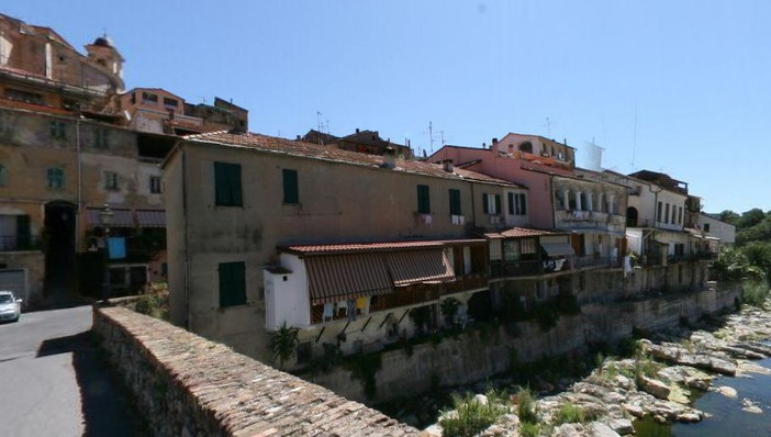 Pontedassio: ritrovato il cane 'Spike', l'email soddisfatta di Paola e Renato