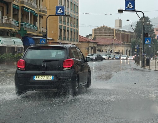 Allerta gialla per piogge e temporali nella provincia di Imperia: dalle 22 di questa sera alle 10 di domattina
