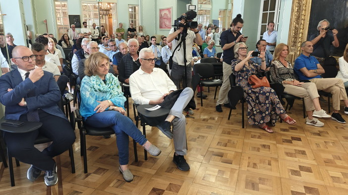 Sanremo: dopo la presentazione della Giunta ecco ufficializzato anche il Consiglio, prima riunione il 16 luglio Sanremo: dopo la presentazione della Giunta ecco ufficializzato anche il Consiglio, prima riunione il 16 luglio