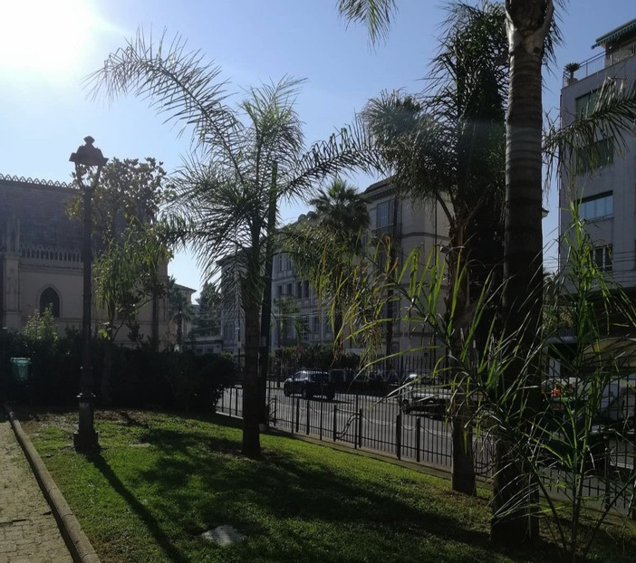 Un’area cani al Giardino delle Carmelitane Scalze: la proposta per una Sanremo più pet-friendly
