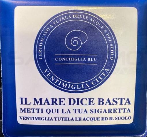 Ventimiglia: 'Il mare dice basta', l'Amministrazione compra 3.000 posacenere da spiaggia per limitare il degrado da mozziconi