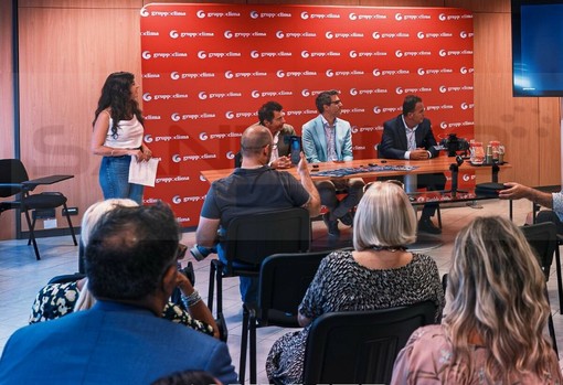 La presentazione a Cento La presentazione a Cento
