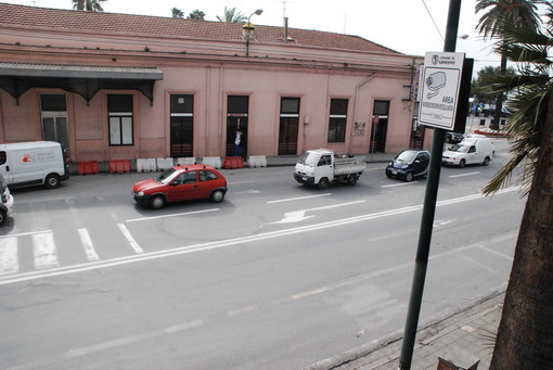 Sanremo: spostamento sede Vigili nell'ex stazione, il lettore Sergio plaude alla proposta di Luigi