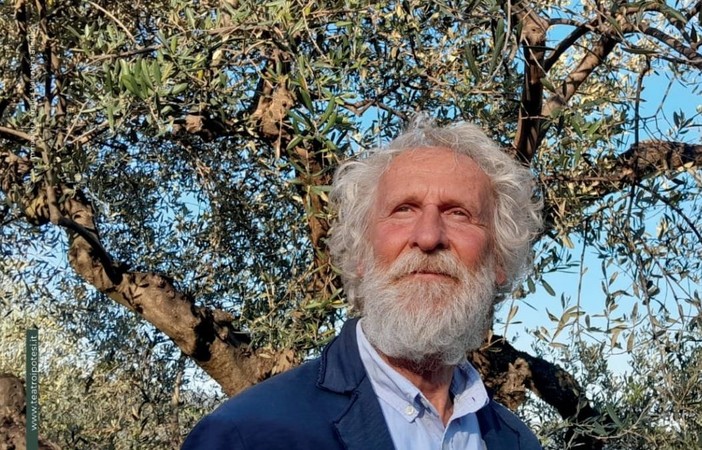 "La terra degli ulivi", lo spettacolo di Pino Petruzzelli va in scena a San Biagio della Cima (Foto)