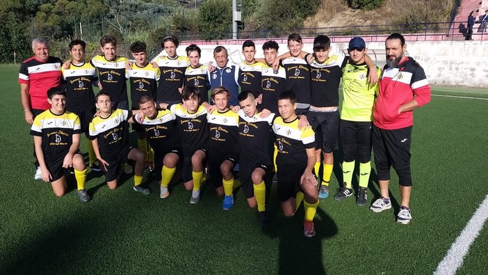 Calcio giovanile: i 2006 della Polisportiva Vallecrosia Academy vincono contro il Riva Ligure