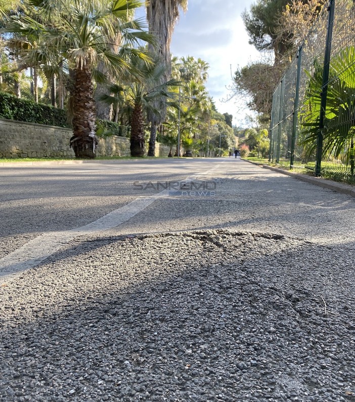 Sanremo: pista ciclabile in pessime condizioni, il commento e le richieste di una nostra lettrice Sanremo: pista ciclabile in pessime condizioni, il commento e le richieste di una nostra lettrice