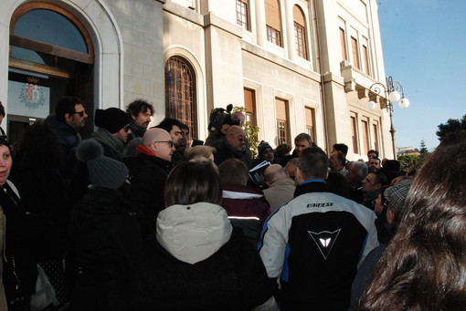 Caos Tares a Imperia: c’è accordo con le Associazioni di categoria Confcommercio e Confesercenti per risolvere il problema degli aumenti Caos Tares a Imperia: c’è accordo con le Associazioni di categoria Confcommercio e Confesercenti per risolvere il problema degli aumenti