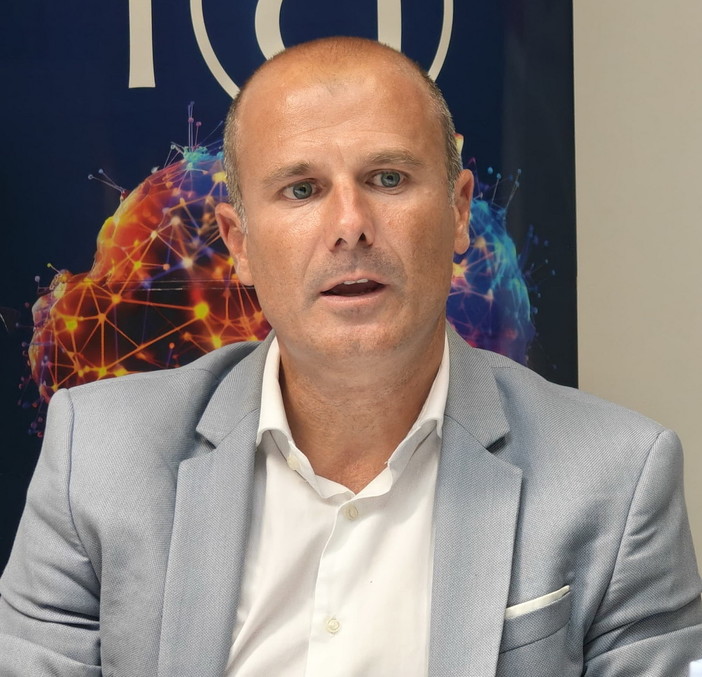 Sanremo: Alessandro Sindoni pensa ad allungare il Festival "La volontà c'è, ma non so se realizzabile già dal prossimo anno"