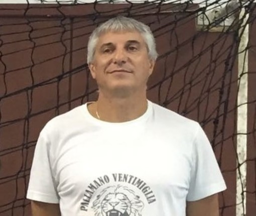 Nella foto Pippo Malatino, coach della Pallamano Ventimiglia Nella foto Pippo Malatino, coach della Pallamano Ventimiglia