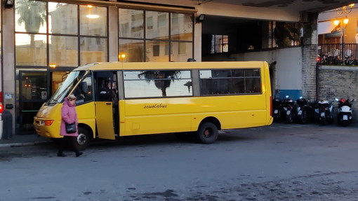 Da domani al via le domande per l'iscrizione al trasporto scolastico degli studenti per il 2023/2024 Da domani al via le domande per l'iscrizione al trasporto scolastico degli studenti per il 2023/2024