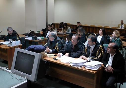 Reggio Calabria: processo all'ex Ministro Claudio Scajola, il 2 maggio testimonierà Marcello Dell'Utri (Foto) Reggio Calabria: processo all'ex Ministro Claudio Scajola, il 2 maggio testimonierà Marcello Dell'Utri (Foto)