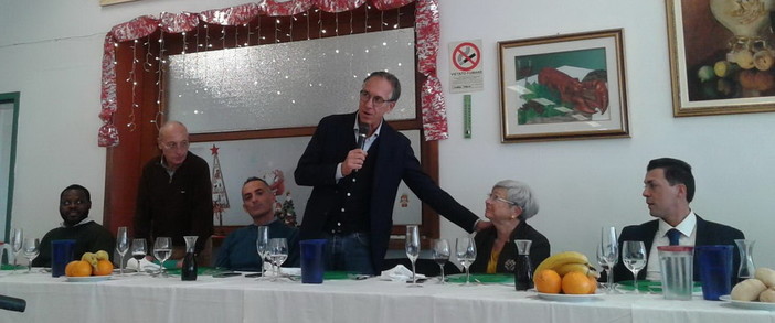 Sanremo: l'Amministrazione comunale lunedì scorso al pranzo di Natale di 'Casa Serena' (Foto) Sanremo: l'Amministrazione comunale lunedì scorso al pranzo di Natale di 'Casa Serena' (Foto)