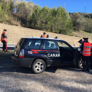 Imperia: posto di blocco e controlli straordinari quest’oggi per i Carabinieri, in volo anche l'elicottero (Foto)