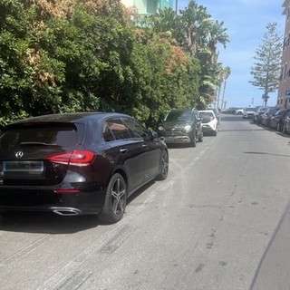 Le immagini da via Sant'Ampelio