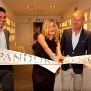 Sanremo: da giovedì a sabato prossimi alla gioielleria Antica Cannoletta torna 'Pandora' Sanremo: da giovedì a sabato prossimi alla gioielleria Antica Cannoletta torna 'Pandora'