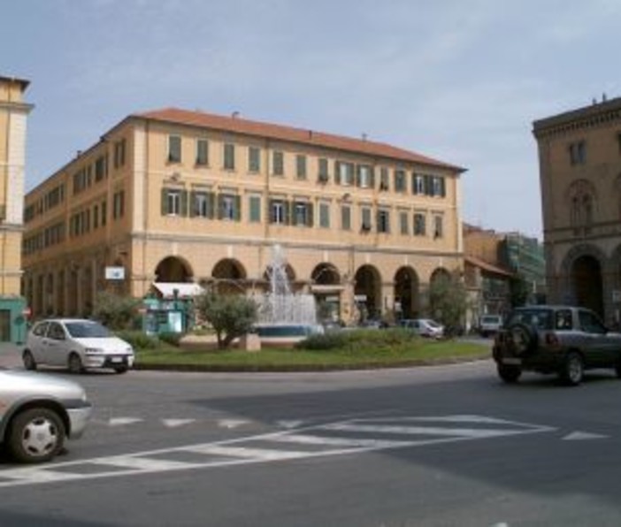 Imperia: dopo la riunione di ieri con il vice Sindaco Capacci, in piazza Dante tornano i parcheggi