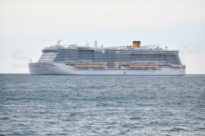 Festival di Sanremo 2024: confermata la nave da crociera, il palco in piazza e il villaggio delle radio