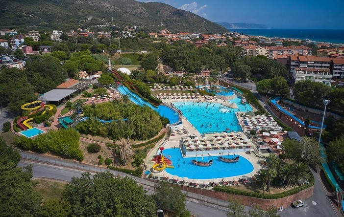 Dal savonese: Ceriale, con l'arrivo dell'estate riapre il parco acquatico "Le Caravelle"