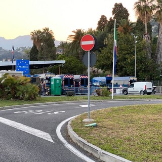 Ventimiglia: venerdì la riunione per spiegare la nuova tassazione al 5% per i lavoratori frontalieri Ventimiglia: venerdì la riunione per spiegare la nuova tassazione al 5% per i lavoratori frontalieri