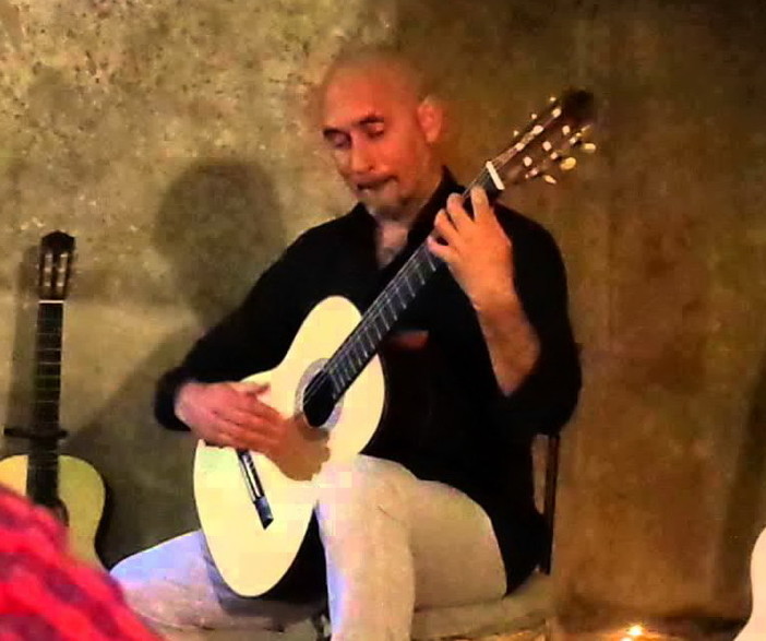 Questa sera Paco Seco aprirà l'appuntamento con il “Sanremo international guitar Festival & Competition" Questa sera Paco Seco aprirà l'appuntamento con il “Sanremo international guitar Festival & Competition"